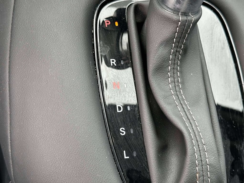 Certified 2026 Honda HR-V LX image 24
