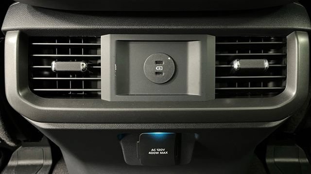 Used 2025 Ford F150 Lariat AWD/4WD image 47