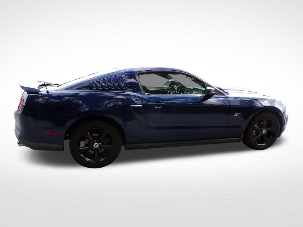 Used 2010 Ford Mustang GT RWD image 8