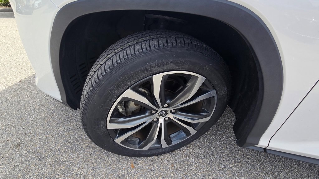 Certified 2022 Lexus RX 350 FWD w/ Premium Package image 5