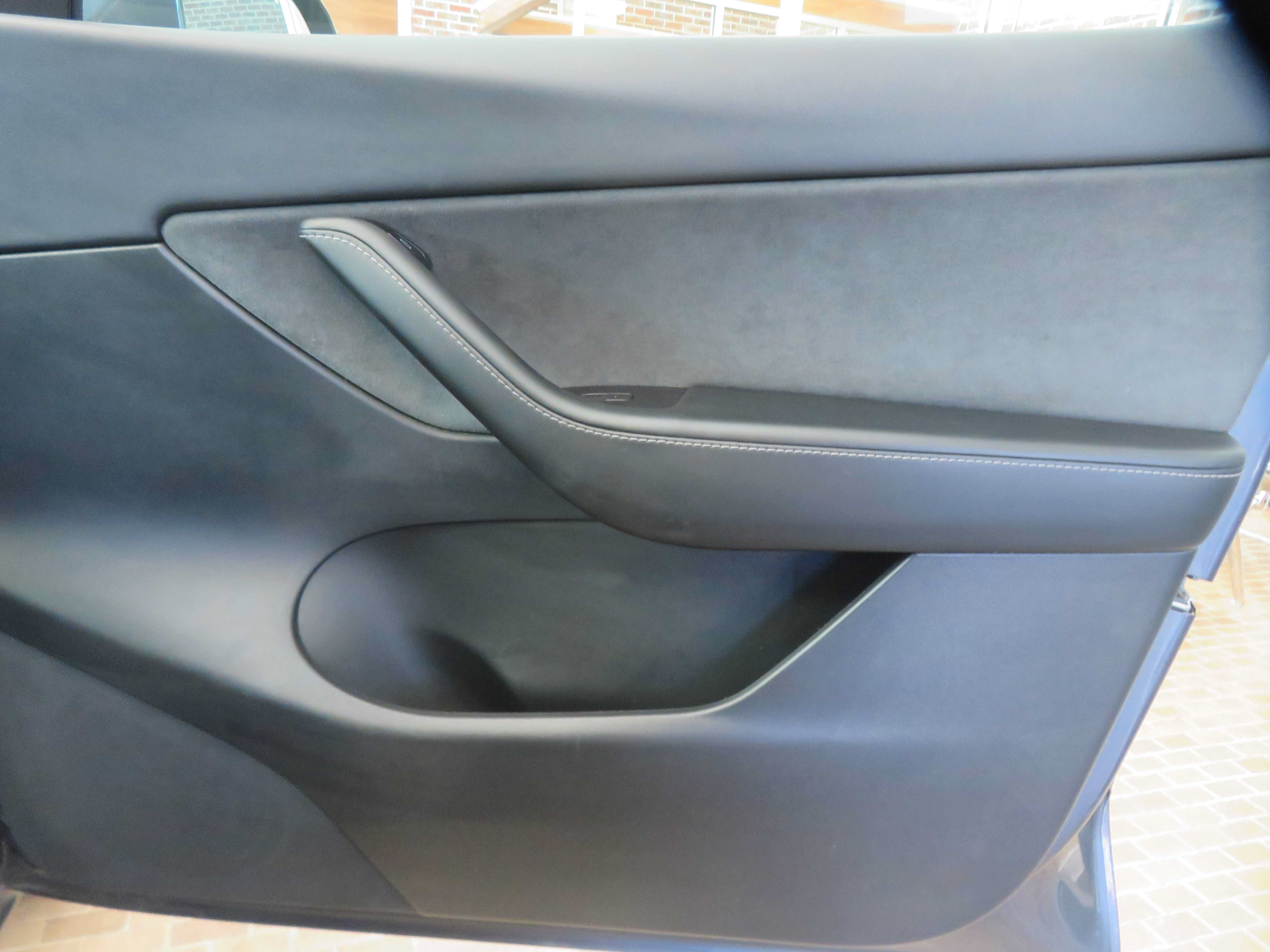 Used 2022 Tesla Model Y Performance AWD/4WD image 23