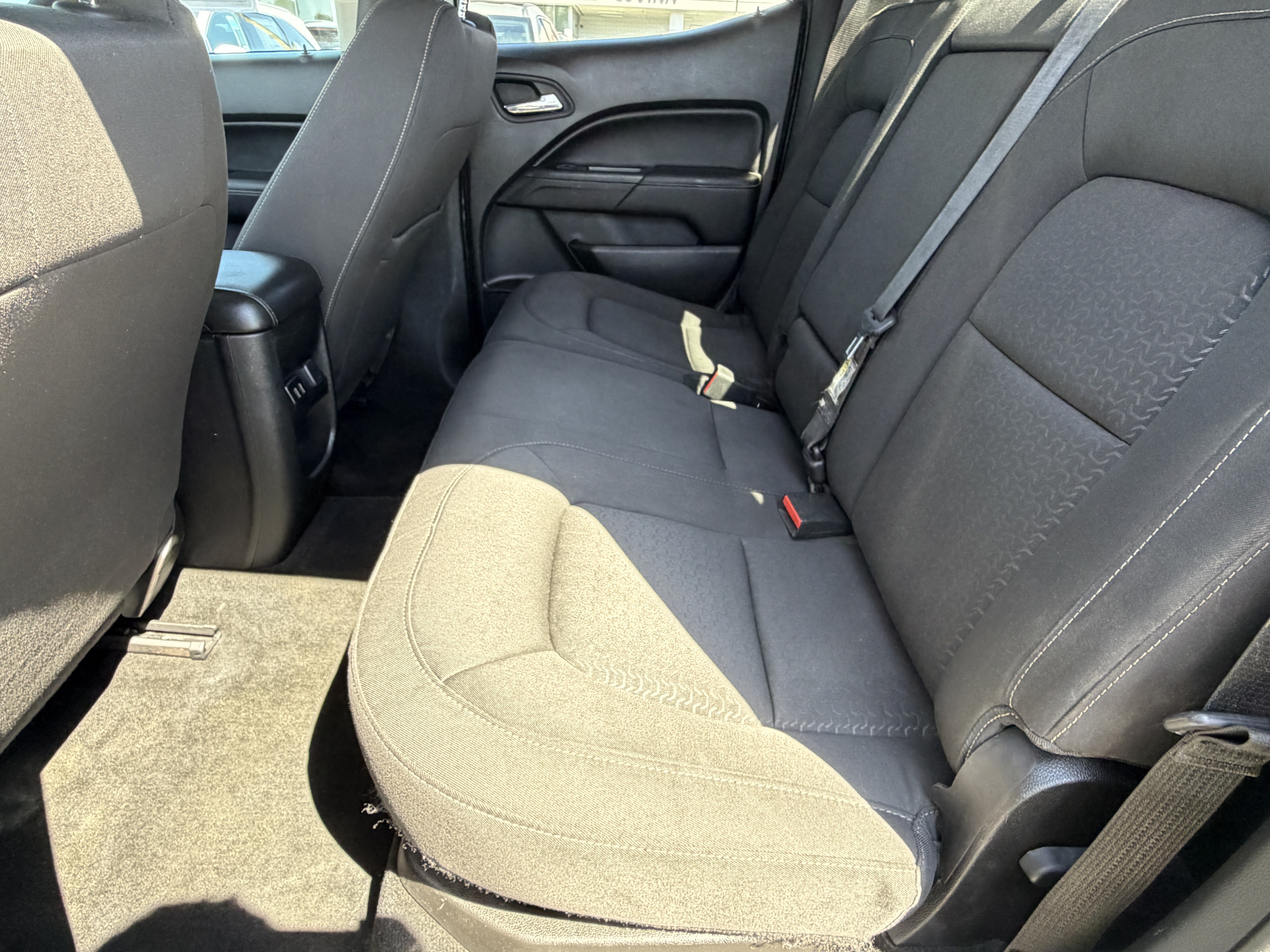 Used 2016 GMC Canyon SLE w/ SLE Convenience Package RWD image 26