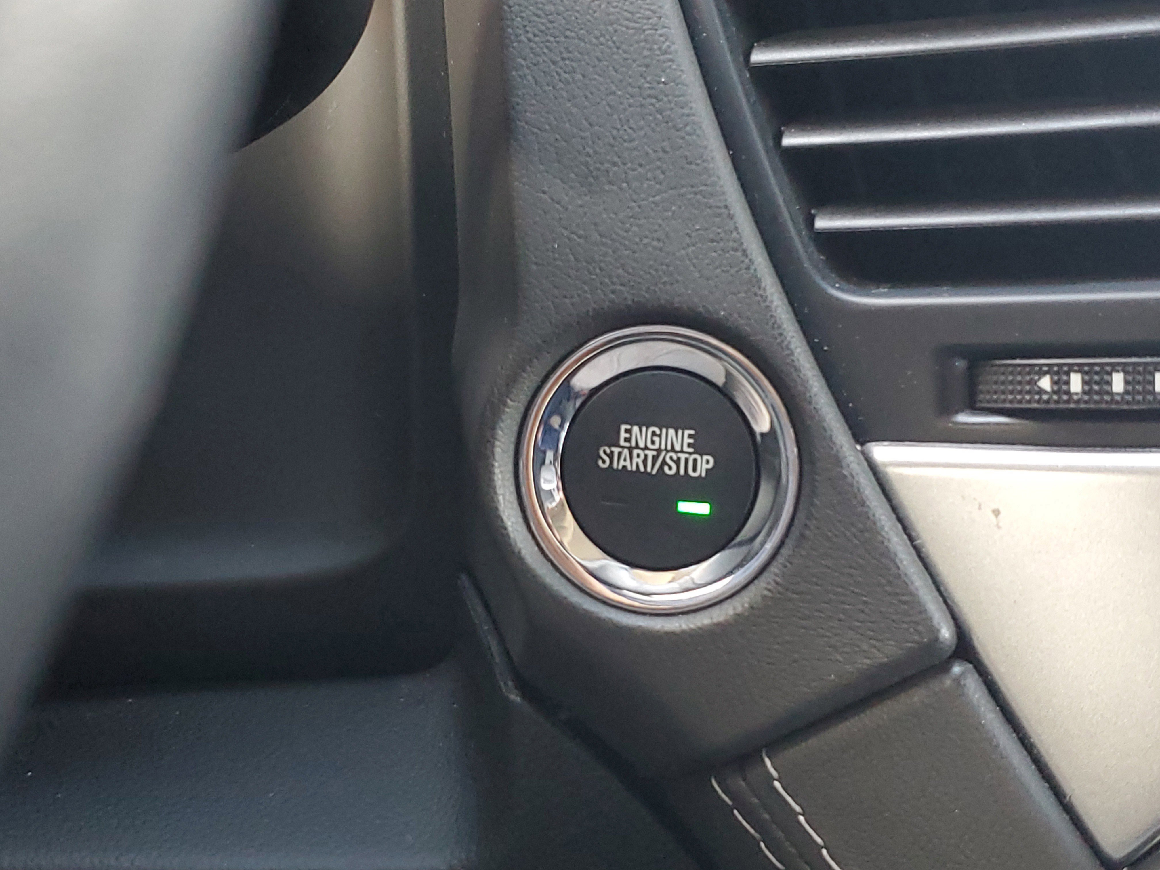 Used 2020 Chevrolet Suburban Premier image 34