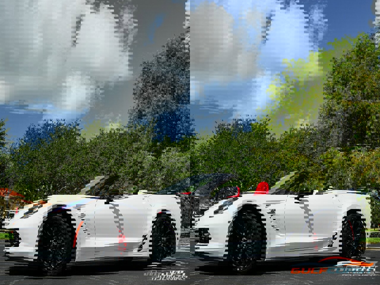 Used 2016 Chevrolet Corvette Z06 w/ 3LZ Preferred Equipment Group image 10