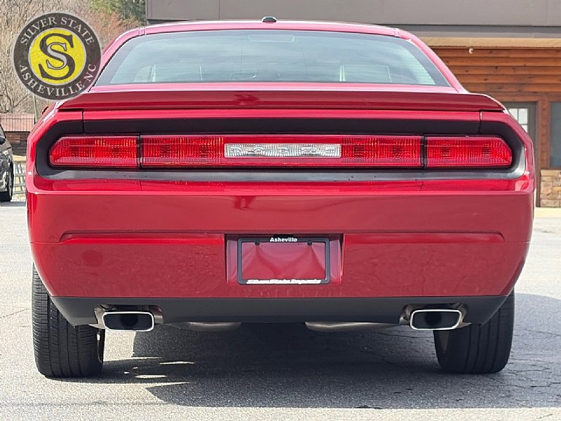 Used 2009 Dodge Challenger R/T image 5