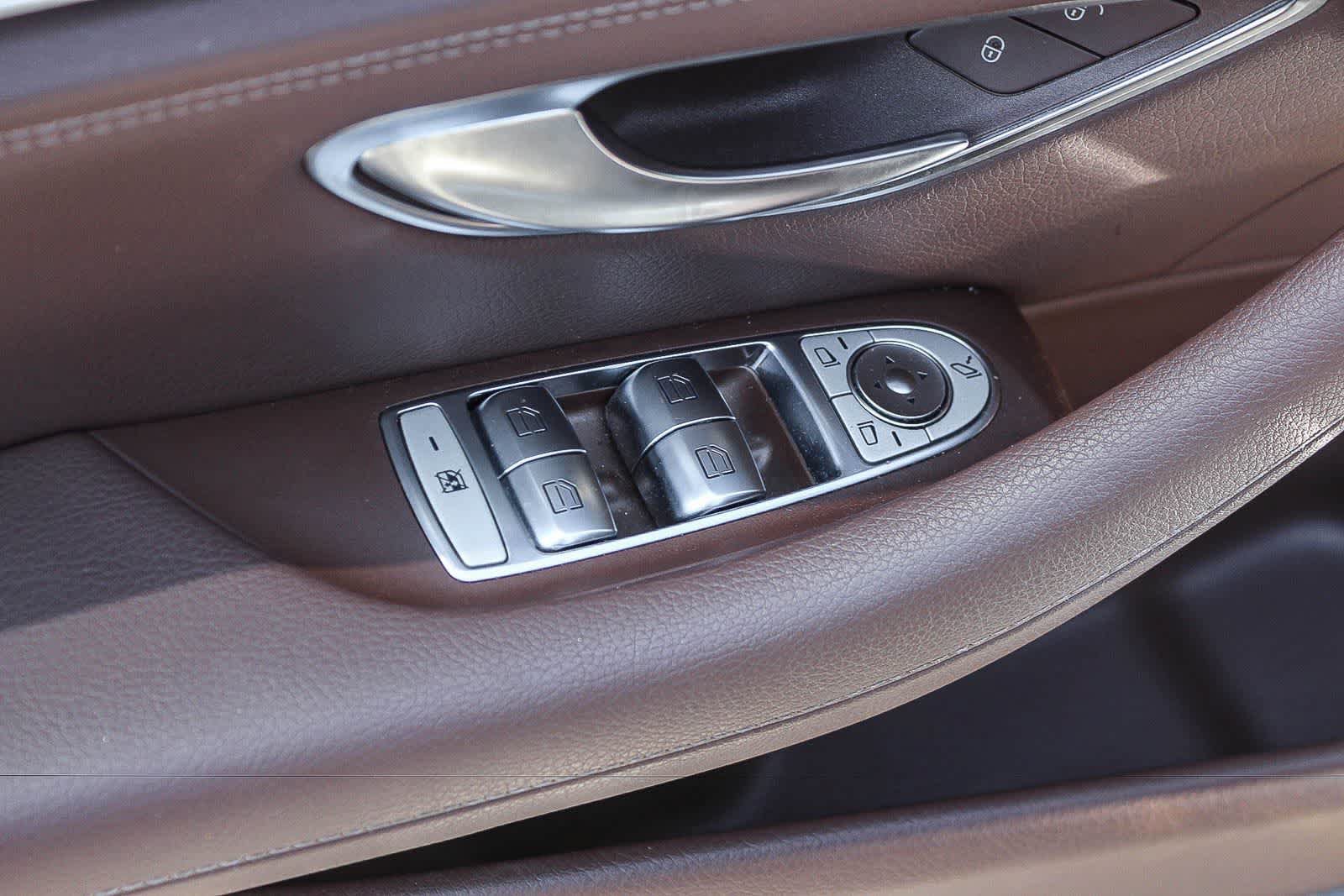 Used 2017 Mercedes-Benz E 300 image 26