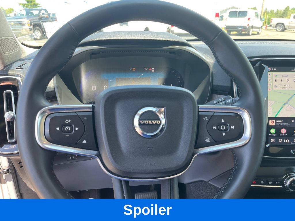 Used 2023 Volvo XC40 B5 Plus AWD/4WD image 15