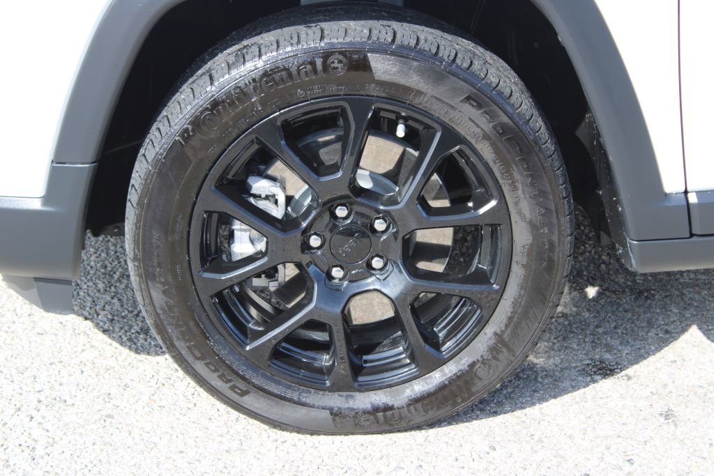 Used 2023 Jeep Compass Altitude image 8