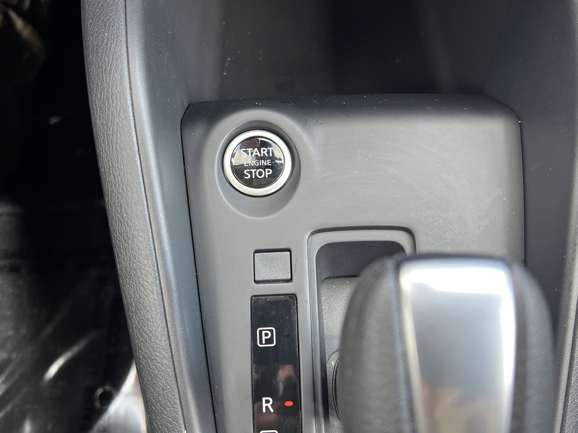 Certified 2025 Nissan Kicks Play S image 6