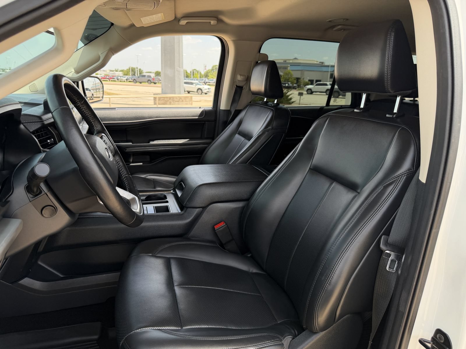 Used 2022 Ford Expedition Max XLT RWD image 26