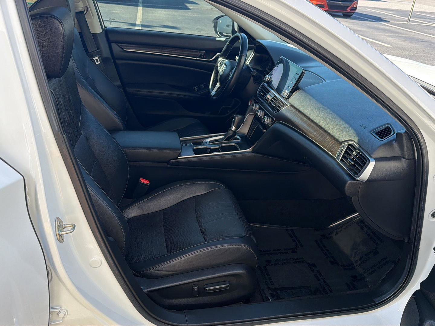 Used 2019 Honda Accord EX-L image 13