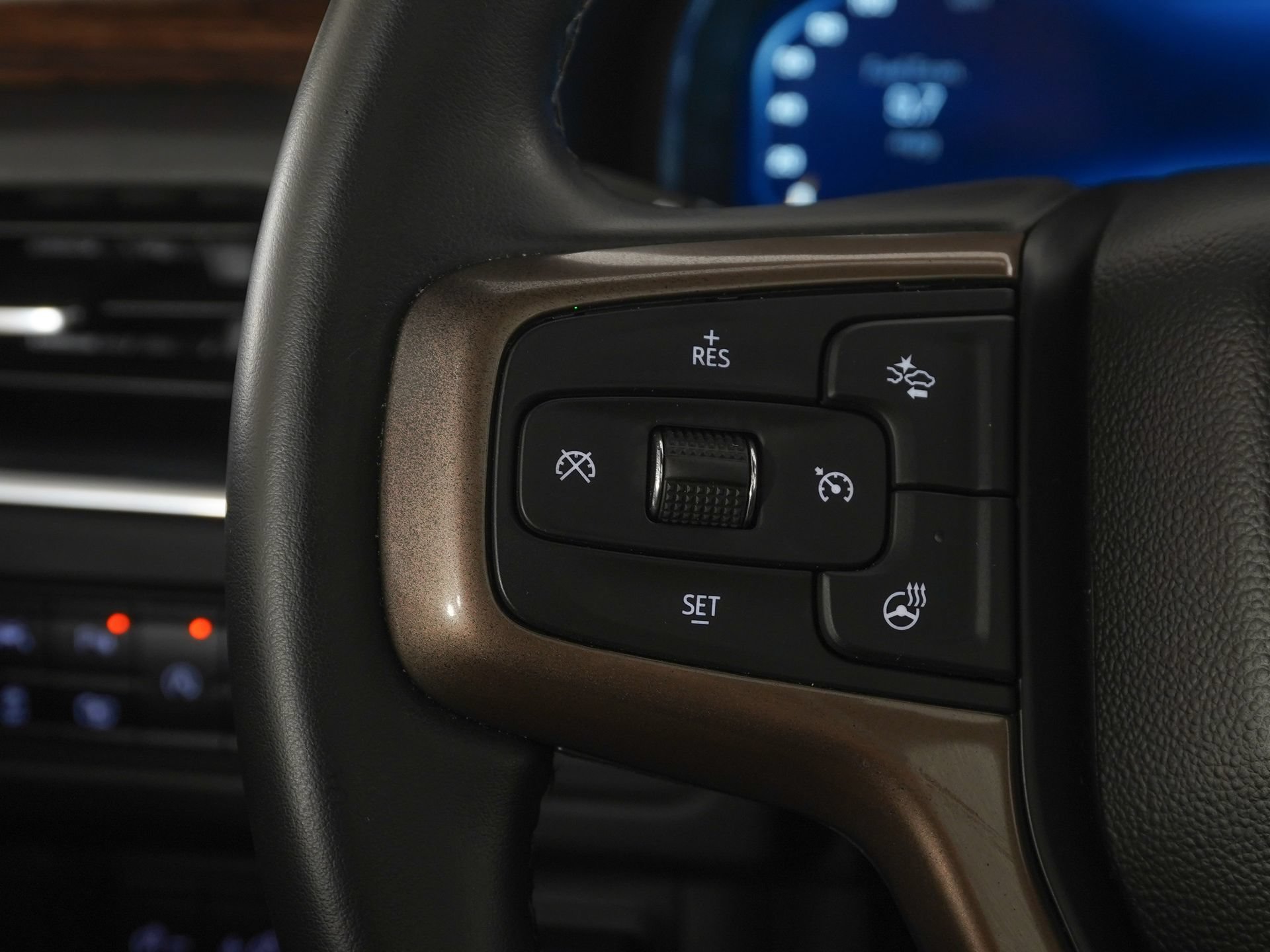Used 2023 Chevrolet Tahoe High Country w/ Premium Package RWD image 22