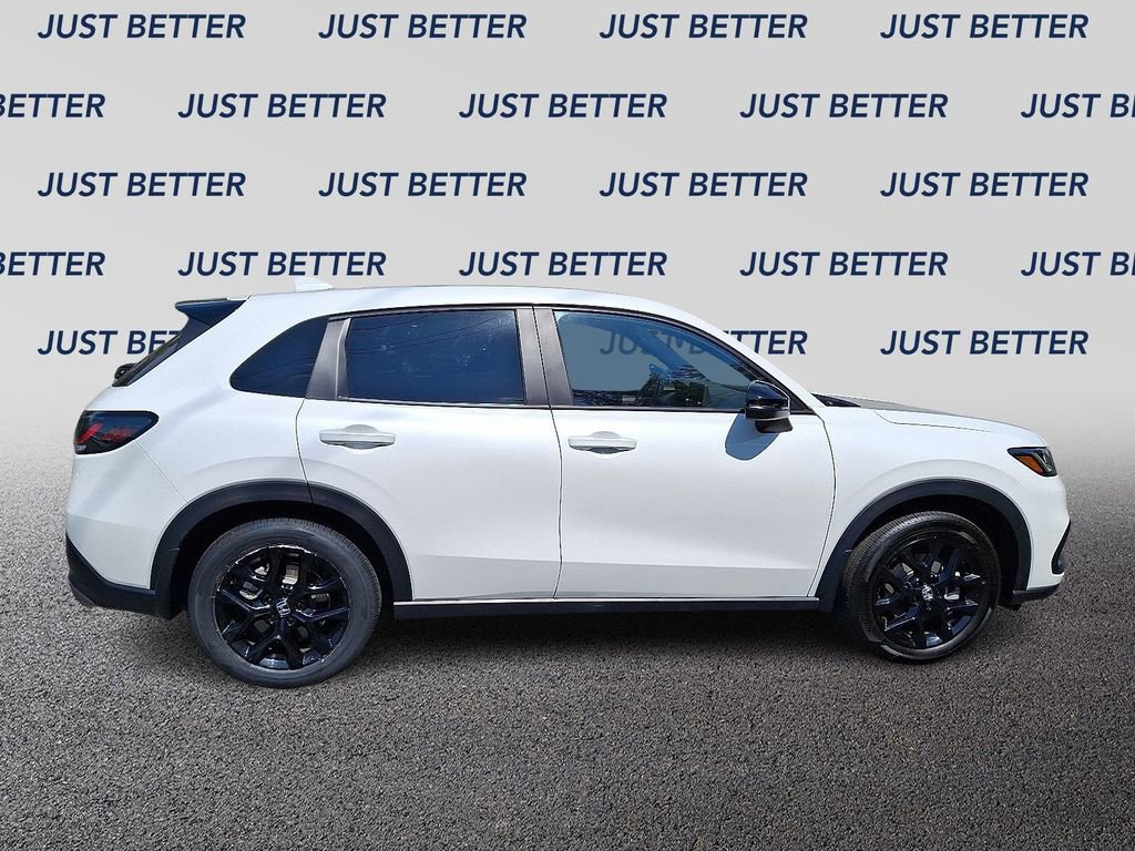 Used 2025 Honda HR-V Sport image 7