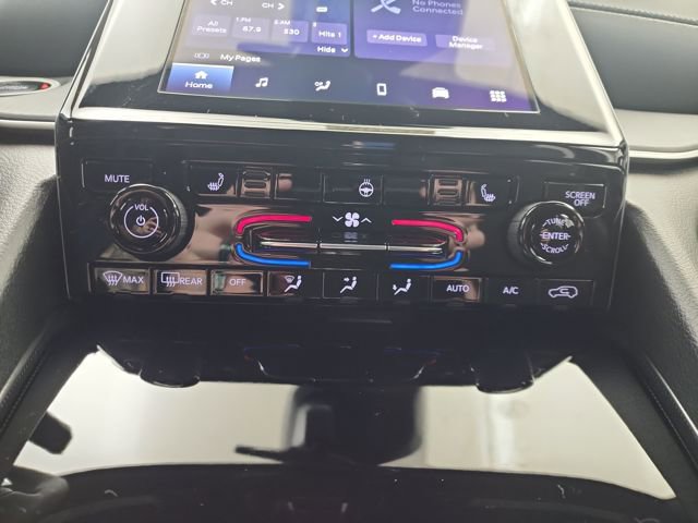 New 2025 Jeep Grand Cherokee Altitude image 28