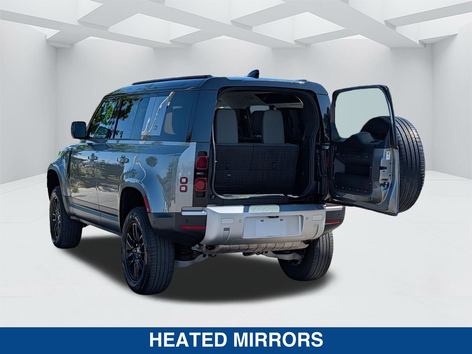 Used 2021 Land Rover Defender 110 SE AWD/4WD image 14