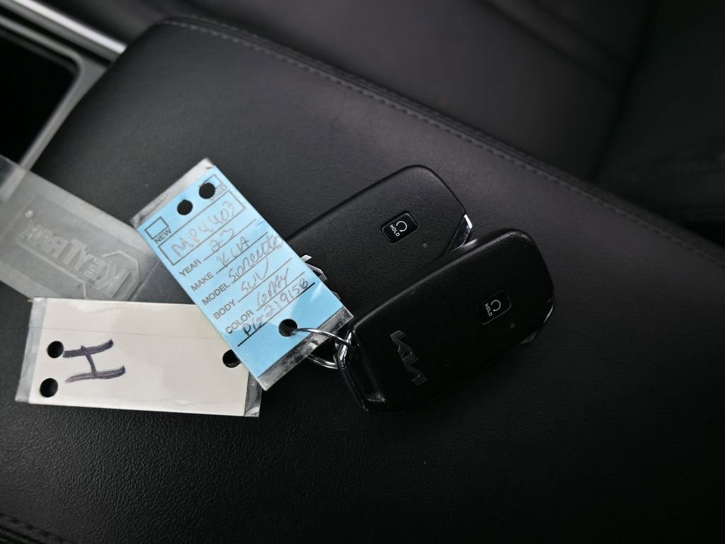 Used 2023 Kia Sorento SX AWD/4WD image 22