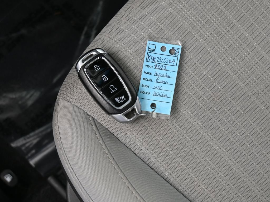 Used 2022 Hyundai Kona SEL w/ Convenience Package image 19