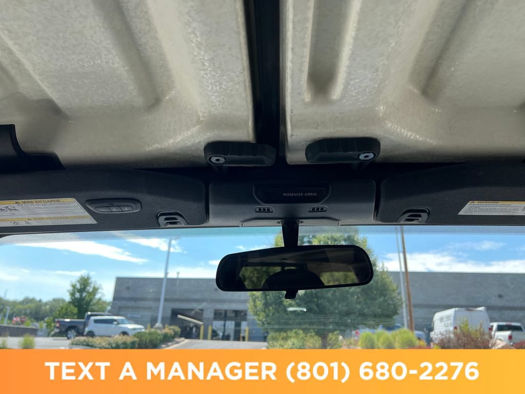 Used 2019 Jeep Wrangler Unlimited Sahara AWD/4WD image 28