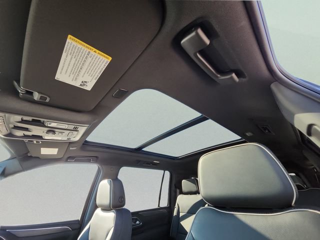 Used 2023 GMC Yukon XL SLT image 12