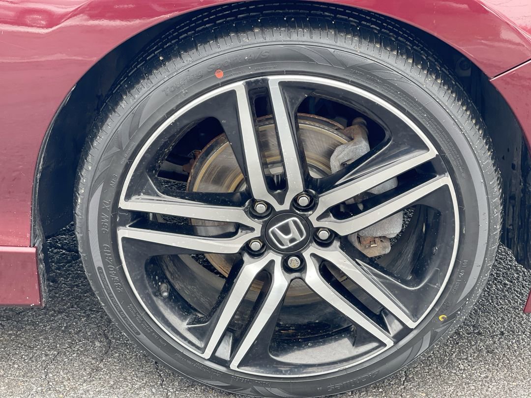 Used 2016 Honda Accord Touring image 16