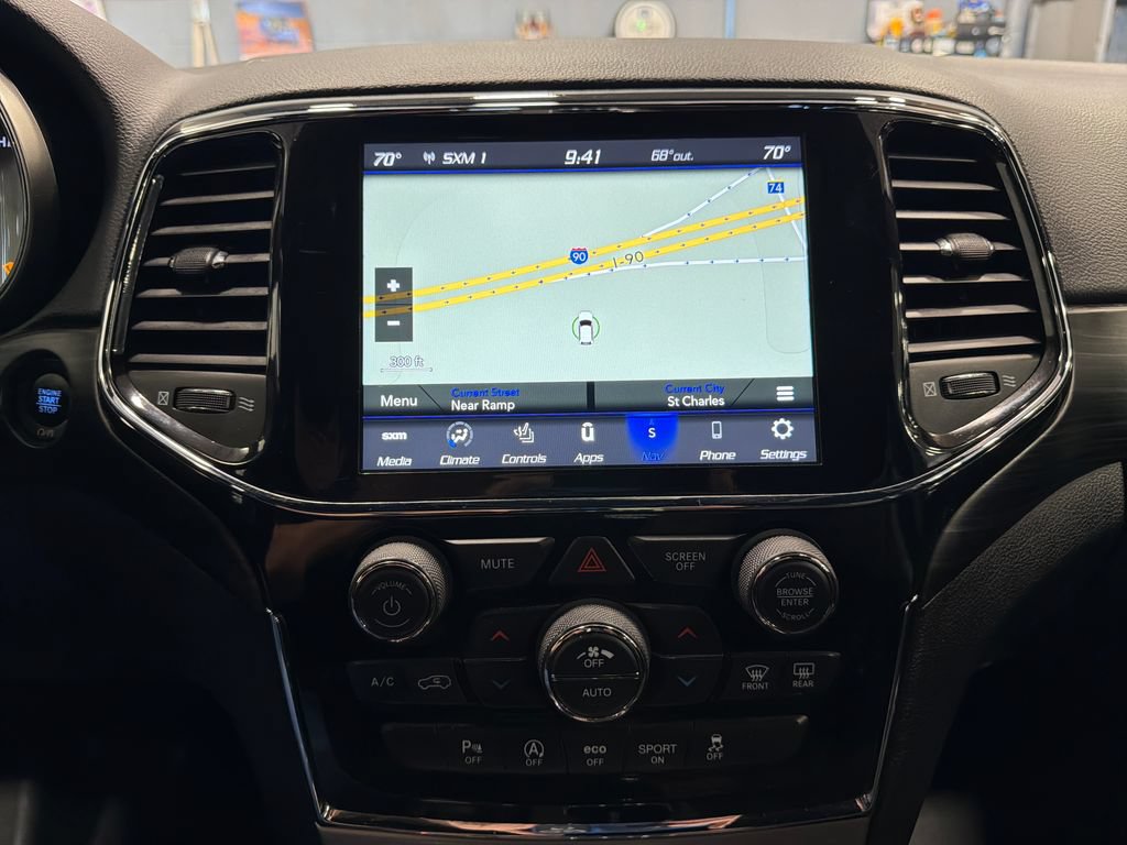 Used 2021 Jeep Grand Cherokee Laredo X AWD/4WD image 7