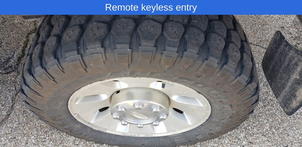 Used 2010 Ford F350 Lariat AWD/4WD image 6