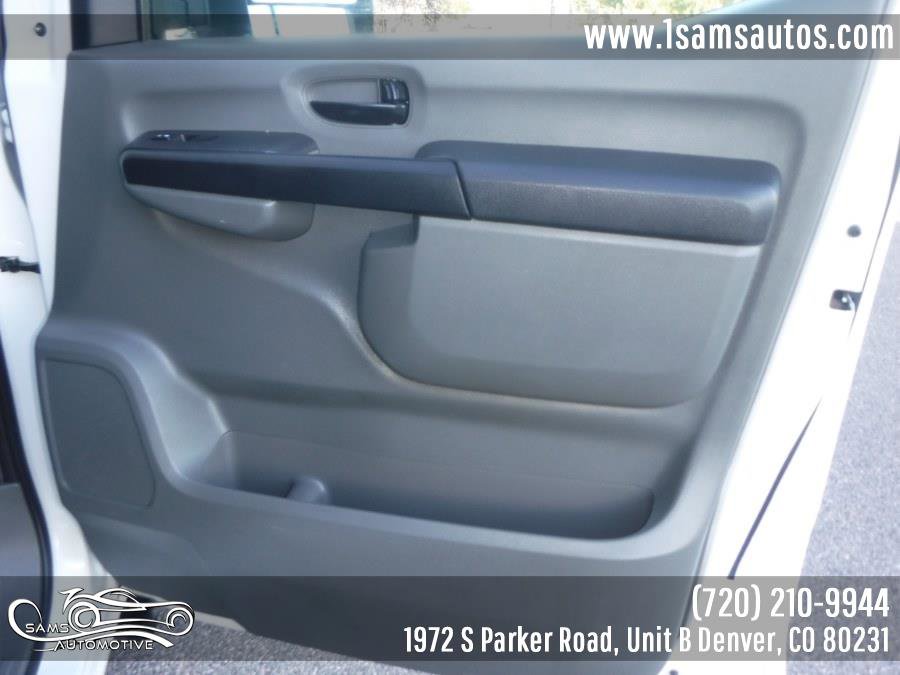 Used 2018 Nissan NV 3500 S image 38