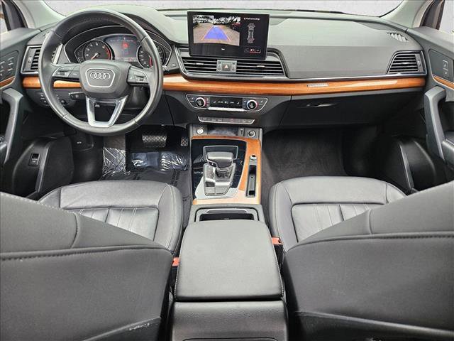 Used 2022 Audi Q5 2.0T Premium w/ Convenience Package image 16