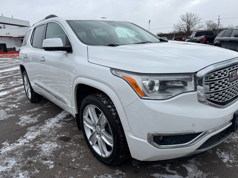 Used 2017 GMC Acadia Denali w/ Technology Package image 12