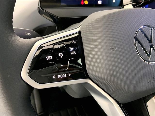 Used 2023 Volkswagen ID.4 Pro AWD/4WD image 13