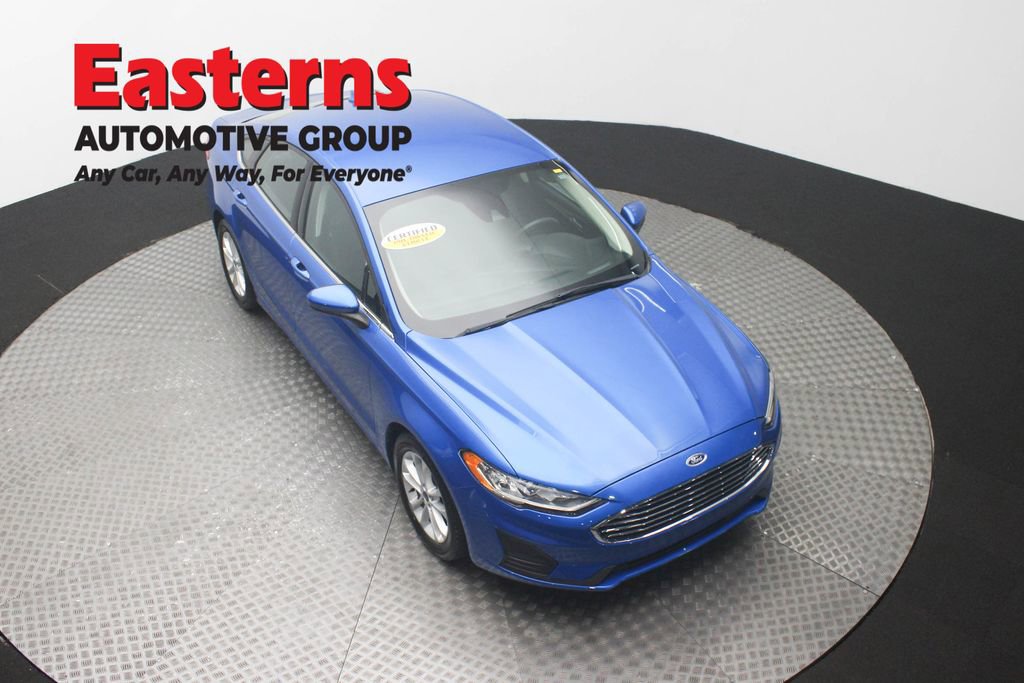 Used 2020 Ford Fusion SE FWD image 3