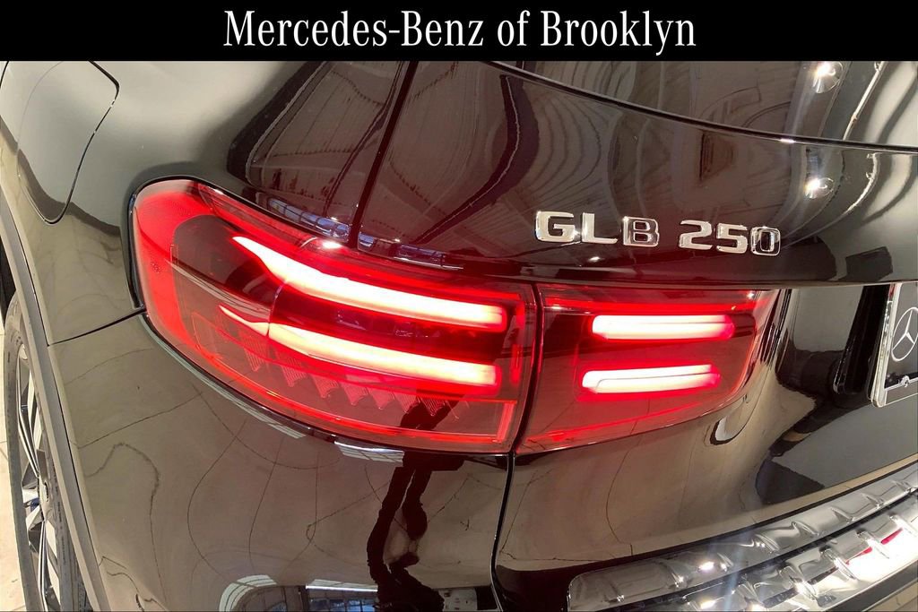 Certified 2026 Mercedes-Benz GLB 250 4MATIC image 28