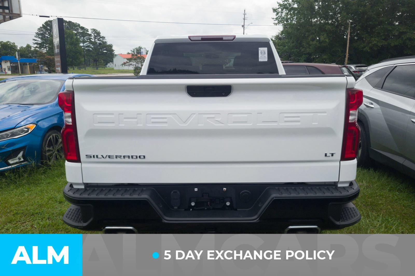 Used 2021 Chevrolet Silverado 1500 LT Trail Boss w/ Bed Protection Package AWD/4WD image 3