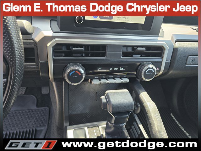 Used 2025 Toyota Tacoma SR5 AWD/4WD image 22