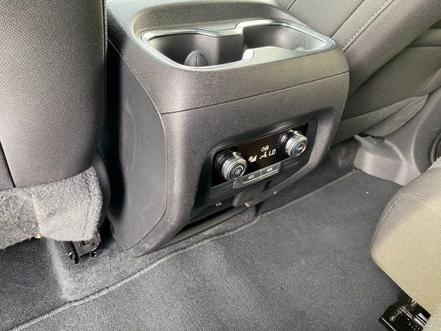 Used 2025 GMC Acadia Elevation image 15