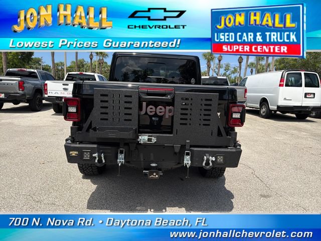 Used 2025 Jeep Gladiator Rubicon w/ Convenience Group AWD/4WD image 9