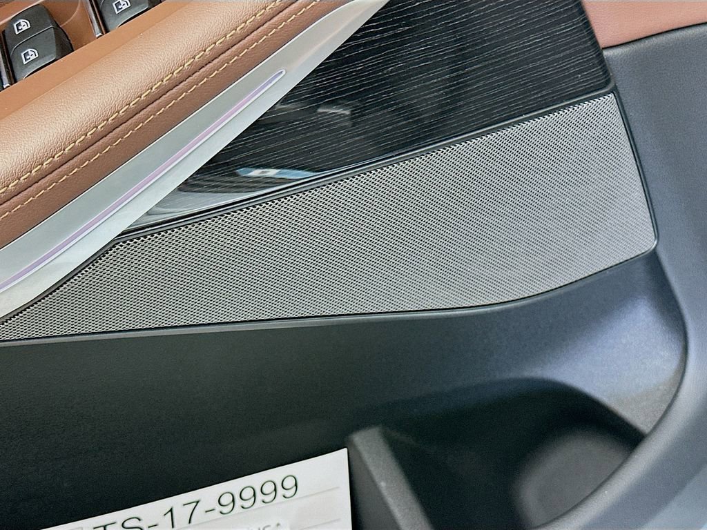 New 2026 BMW X5 xDrive40i w/ M Sport Package image 25