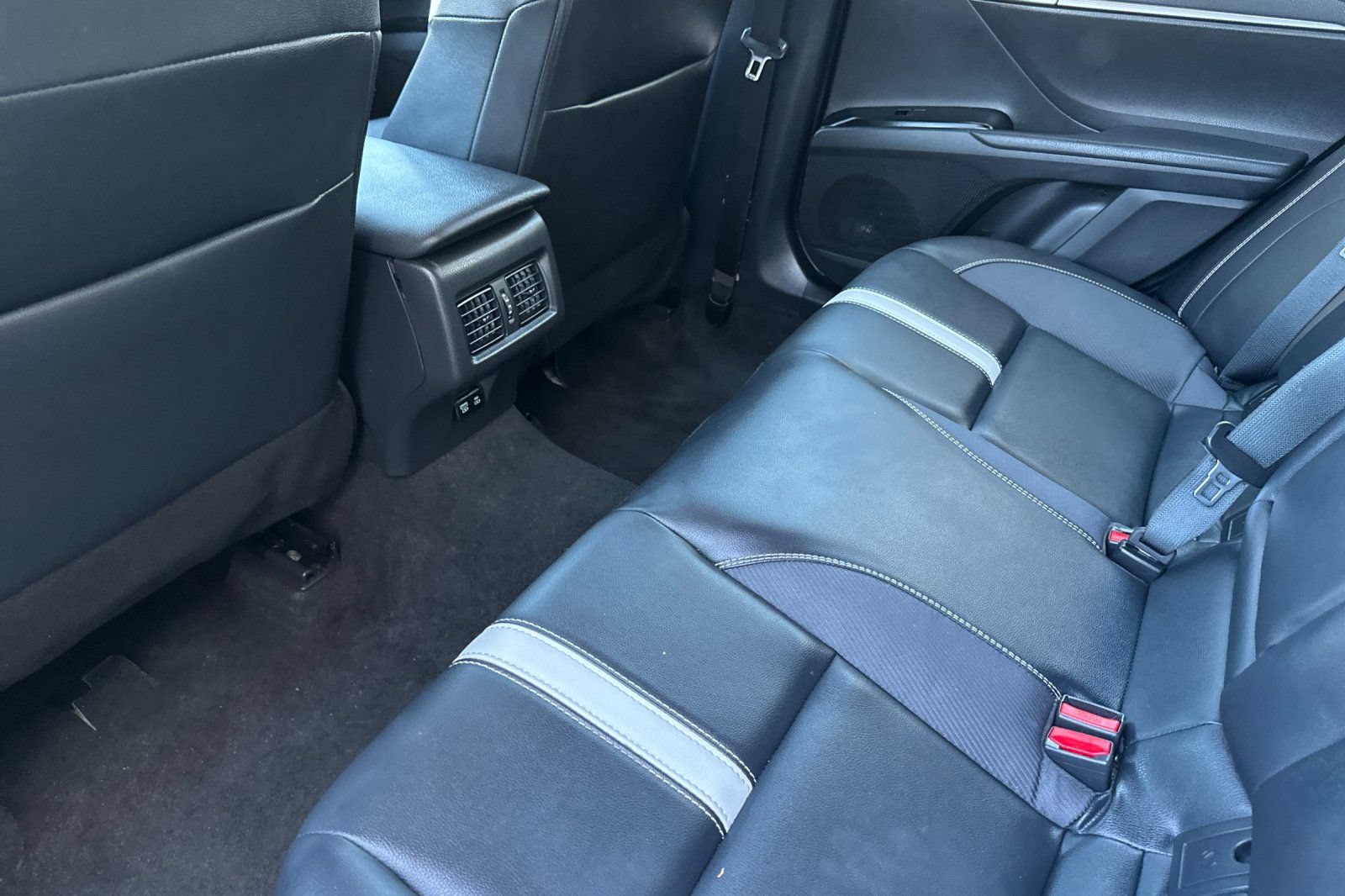 Certified 2025 Toyota Camry SE FWD image 12