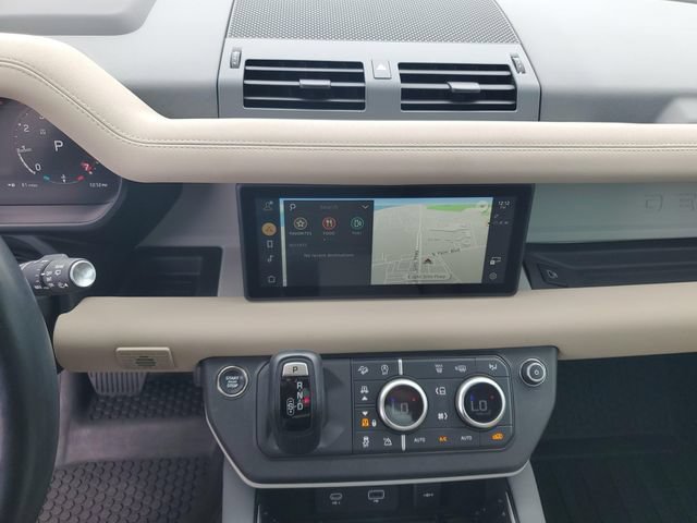 Used 2023 Land Rover Defender 110 SE AWD/4WD image 17