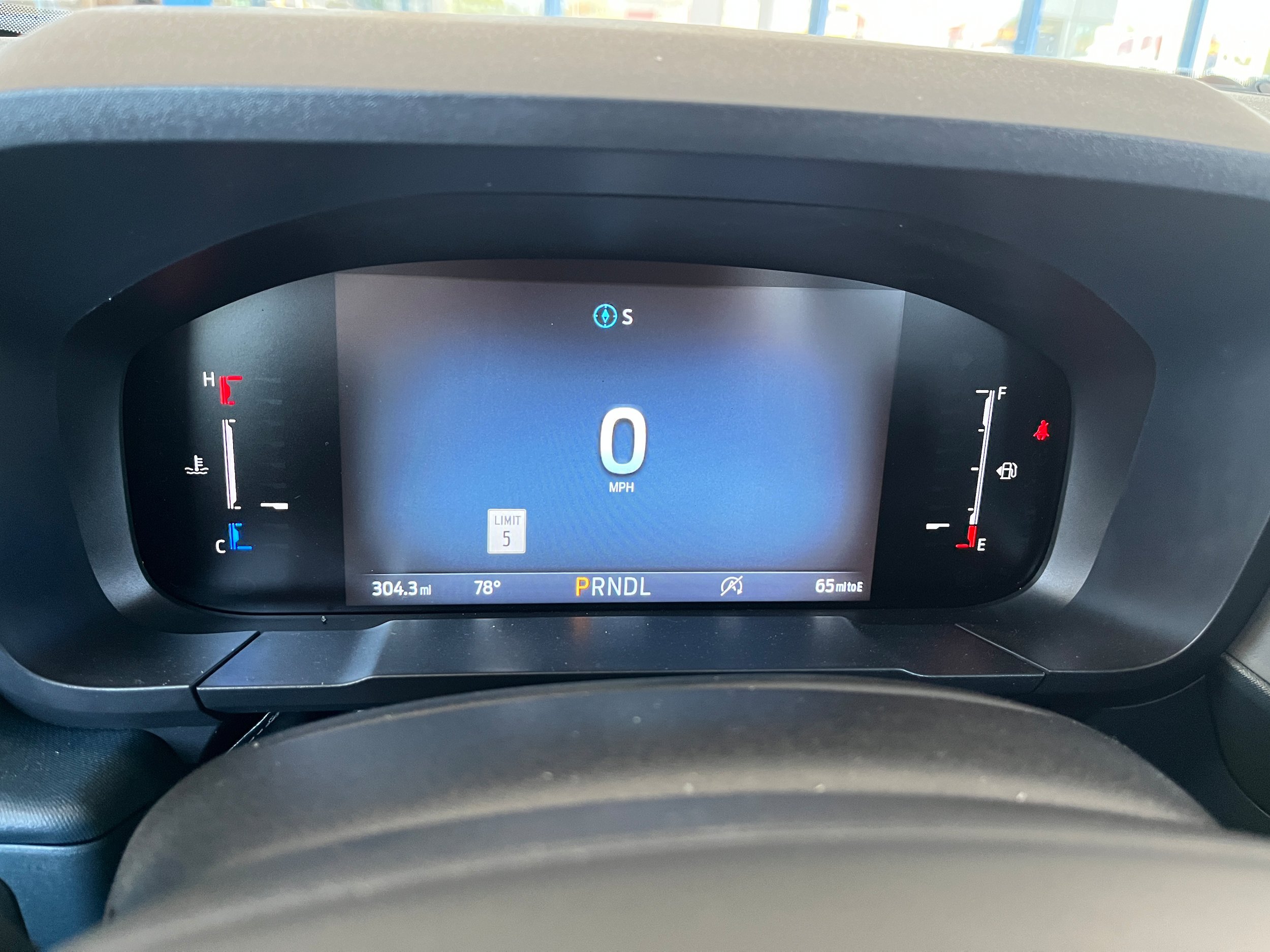 New 2025 Ford Maverick Lariat w/ Black Appearance Package AWD/4WD image 9