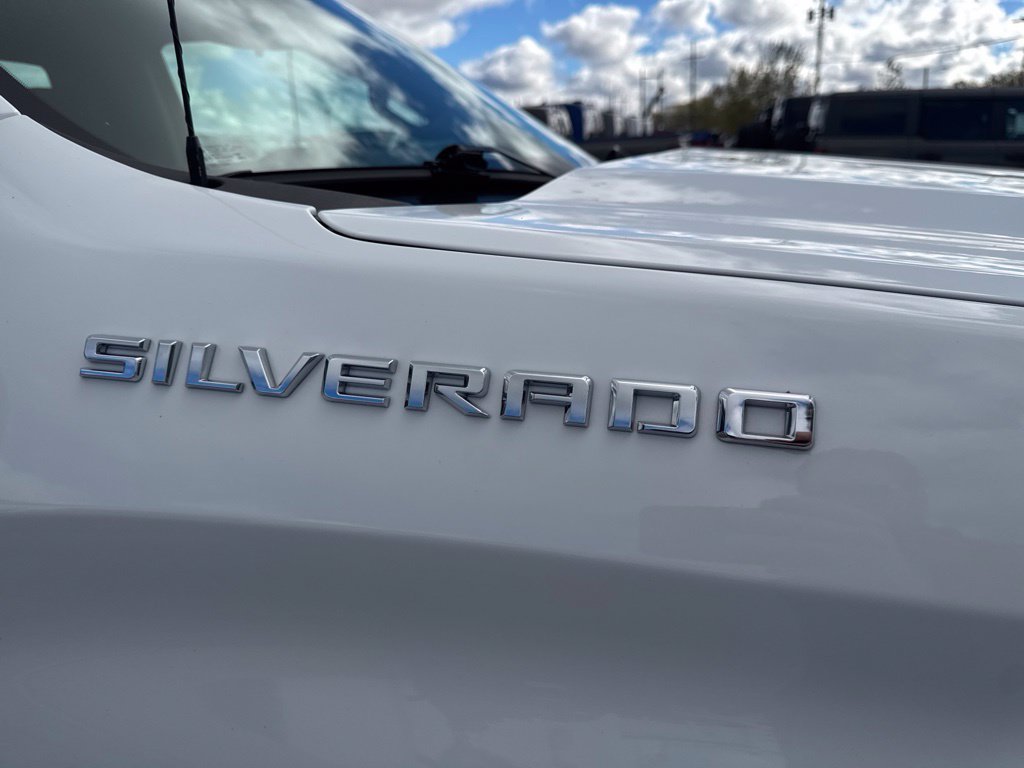 Used 2025 Chevrolet Silverado 1500 W/T RWD image 31