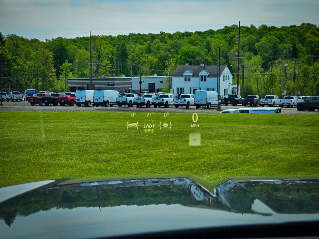 Used 2021 GMC Yukon XL AT4 w/ AT4 Premium Plus Package AWD/4WD image 20