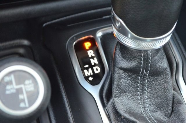 Used 2024 Jeep Wrangler Unlimited Sahara AWD/4WD image 28