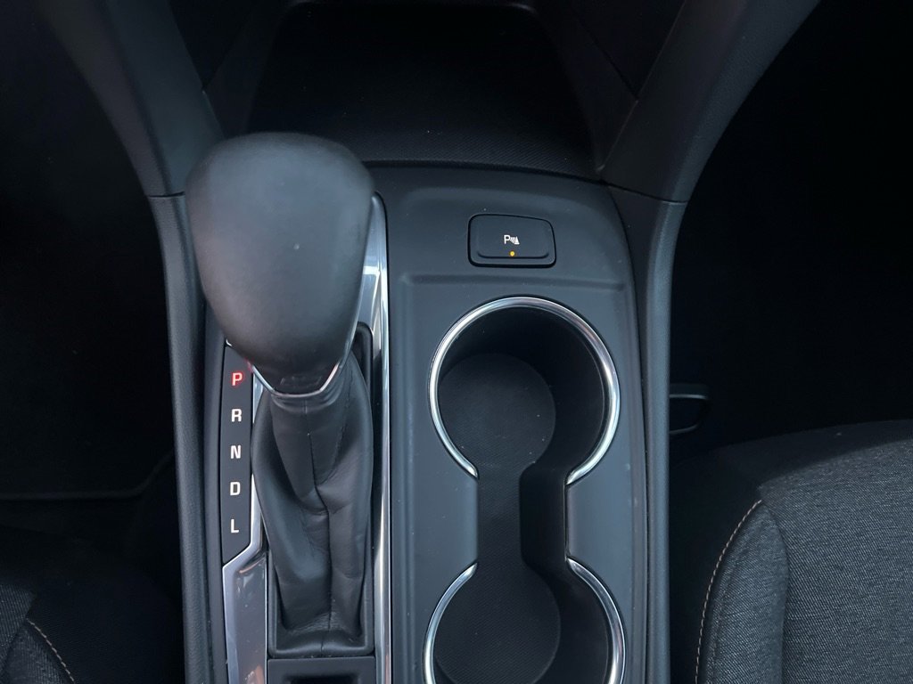 Used 2022 Chevrolet Equinox LT w/ Driver Convenience Package image 22