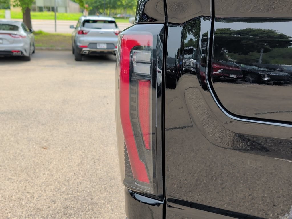 Used 2025 GMC Sierra 3500 AT4 w/ AT4 Premium Plus Package AWD/4WD image 45