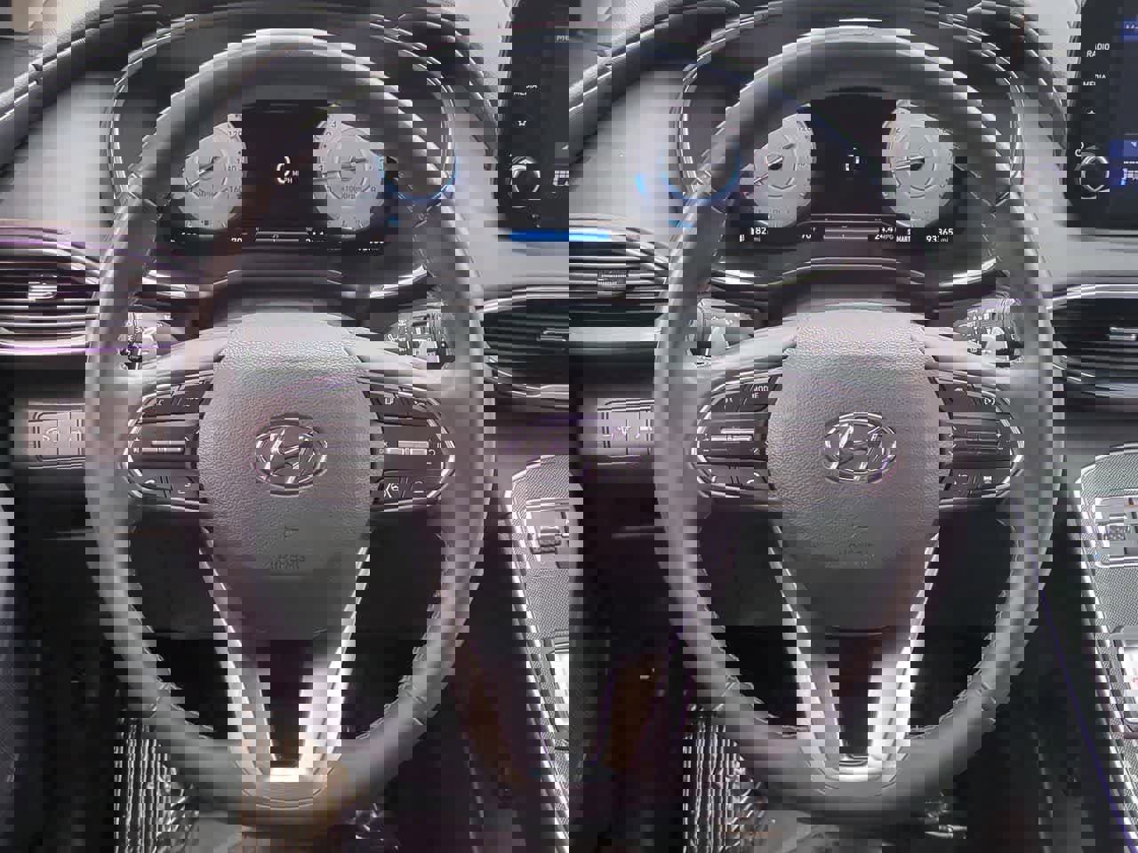 Used 2021 Hyundai Santa Fe SEL w/ Convenience Package image 23