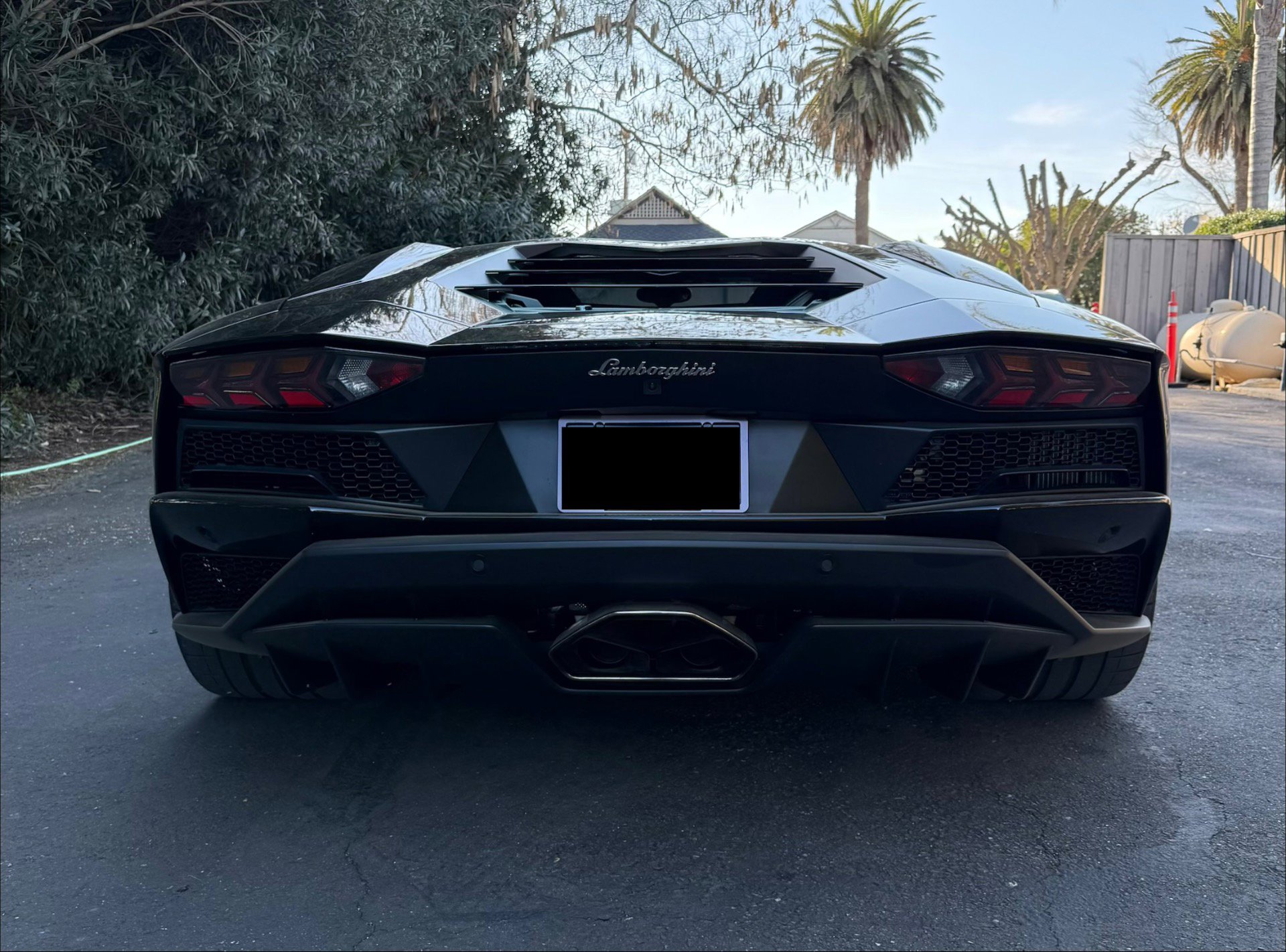 Used 2017 Lamborghini Aventador S image 7