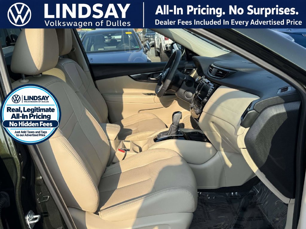 Used 2020 Nissan Rogue SL AWD/4WD image 12