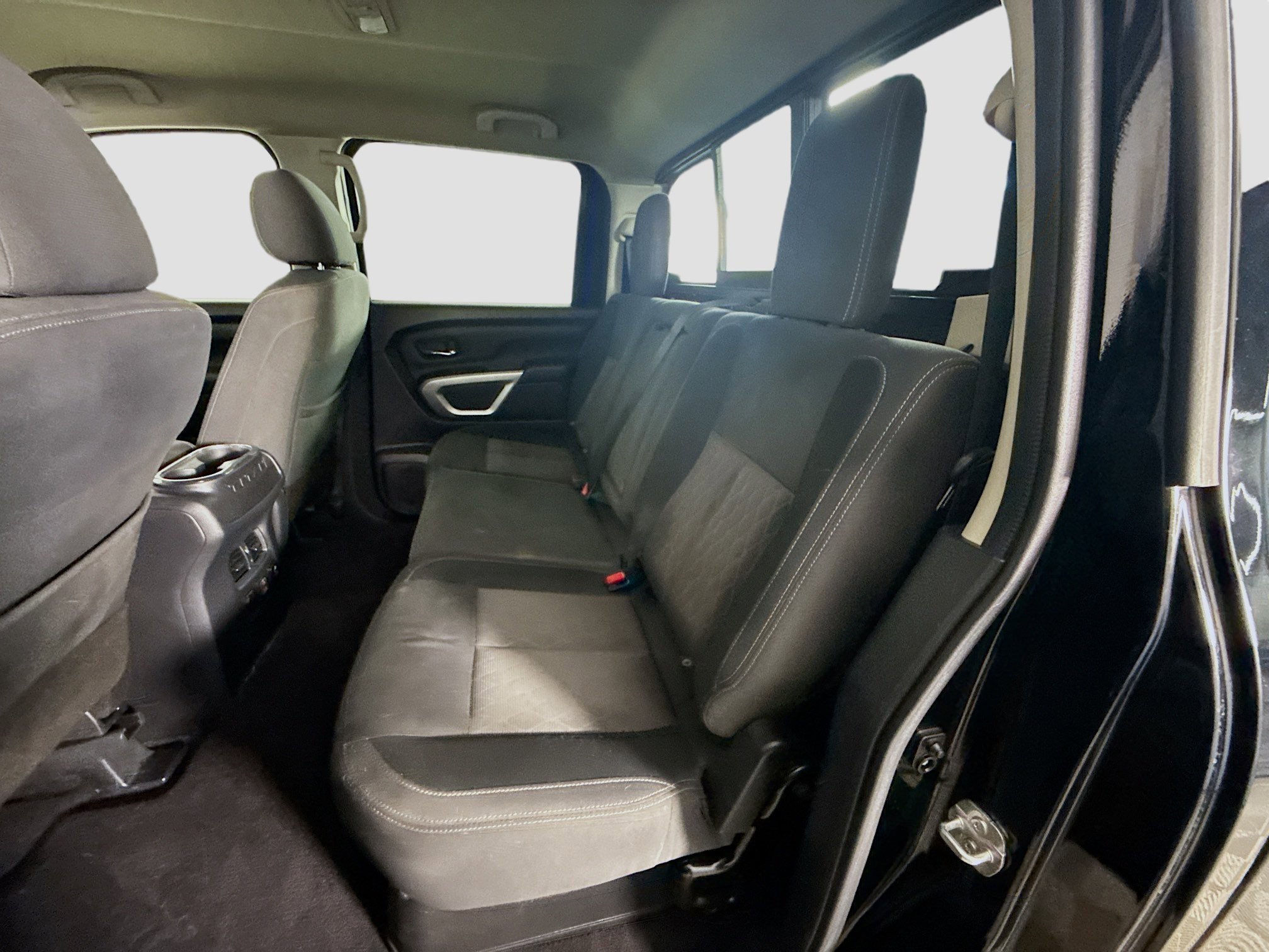 Used 2024 Nissan Titan SV w/ SV Convenience Package image 25