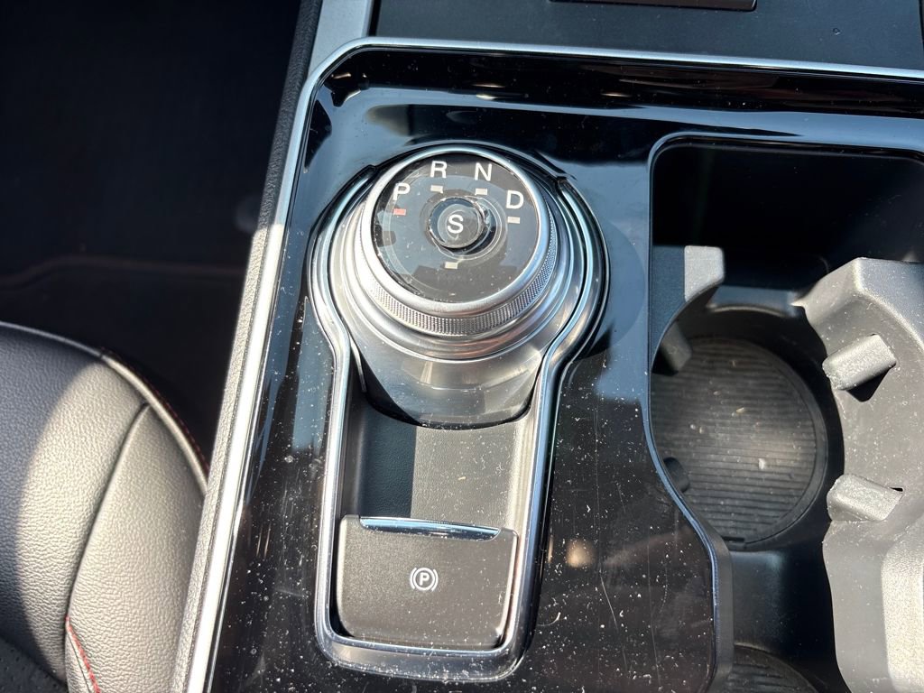 Used 2020 Ford Edge ST-Line image 27